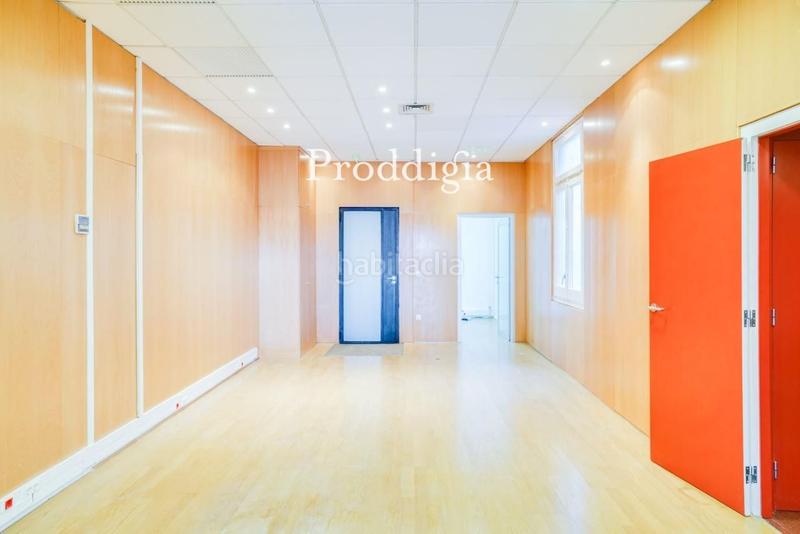 Foto 053dbea4-4549-4ee2-ae23-c9b2eb5620c0. Lloguer oficina amb calefacció a Dreta de l´Eixample Barcelona