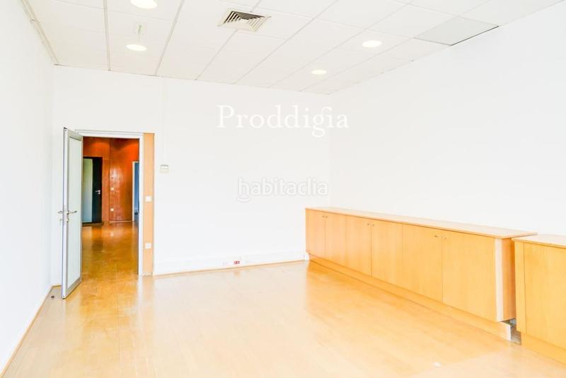 Foto 72485b43-2a4e-49ac-a5bc-b555ed08260e. Location bureau avec chauffage dans Dreta de l´Eixample Barcelona
