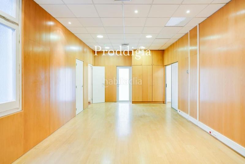 Foto 29884eb7-fe26-4ba0-ad25-b0e898c6e65b. Rent office space with heating in Dreta de l´Eixample Barcelona