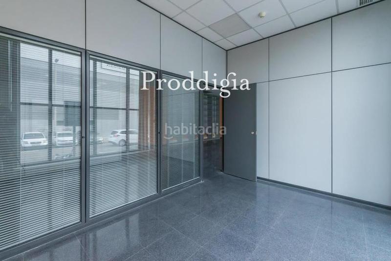 Foto b37f8092-1168-4595-9040-6756a33b3f7f. Miete büro mit heizung in Centre Hospitalet de Llobregat (L´)