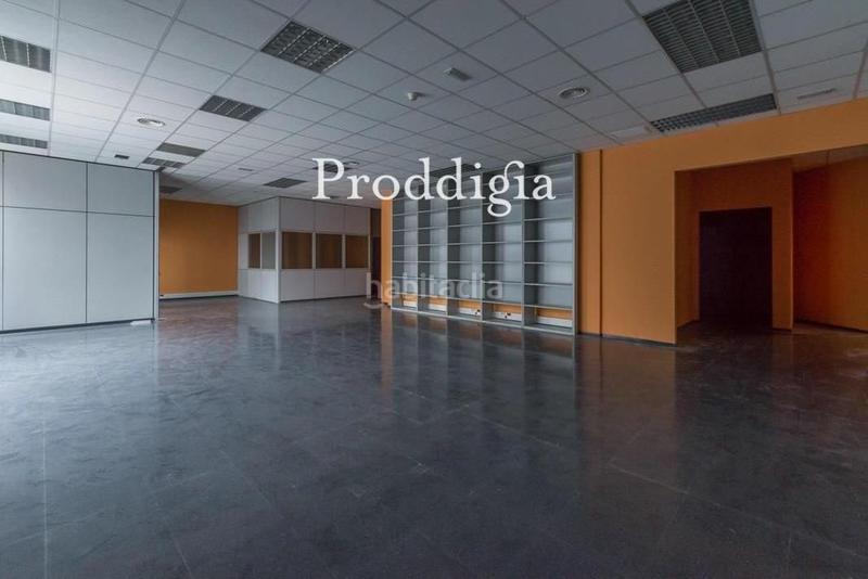 Foto bea46efa-3b54-45ed-9696-43d87027c8d5. Rent office space with heating in Centre Hospitalet de Llobregat (L´)
