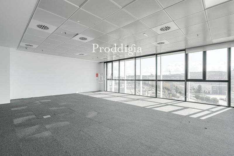 Foto ba8136f0-cba4-4c67-99d0-dd26f5b34987. Location bureau avec chauffage dans Santa Eulàlia Hospitalet de Llobregat (L´)