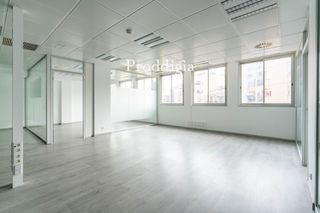Lloguer Oficina  Josep tarradellas. Oficina en josep tarradellas