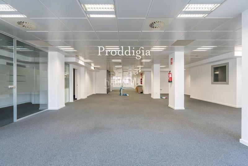 Foto 1fa7da79-13a2-4a9c-ab99-061140d4394e. Location bureau avec chauffage dans La Nova Esquerra de l´Eixample Barcelona