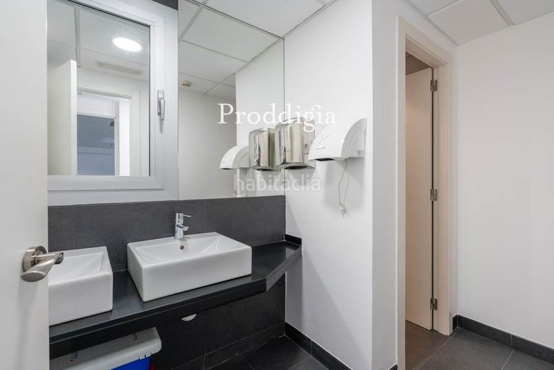 Foto 6052d678-a6ce-4981-a1de-f10d645cd168. Miete büro mit heizung in La Nova Esquerra de l´Eixample Barcelona