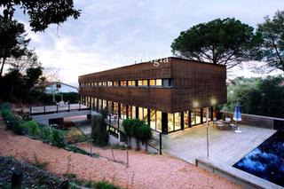 Edifici a Valldoreix. Edificio residencial en valldoreix