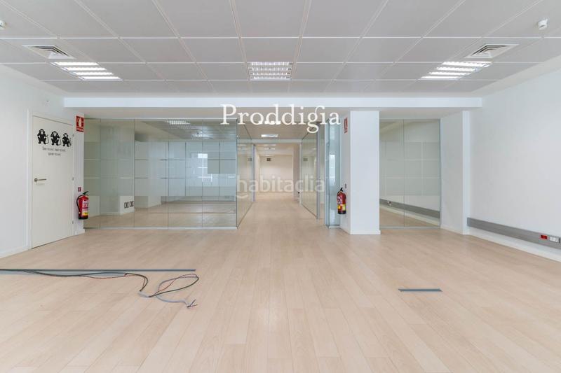 Foto 5a6b4ecf-06a8-48a1-95f3-c2295c14a3a6. Lloguer oficina amb calefacció a Dreta de l´Eixample Barcelona