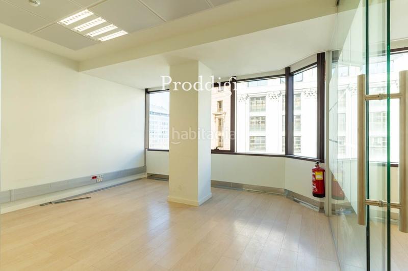 Foto 5fb5cd59-4266-4f3b-9856-1c3664f0ce81. Location bureau avec chauffage dans Dreta de l´Eixample Barcelona