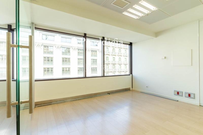 Foto 799c7a13-612f-44e5-9af3-921b3952c683. Location bureau avec chauffage dans Dreta de l´Eixample Barcelona