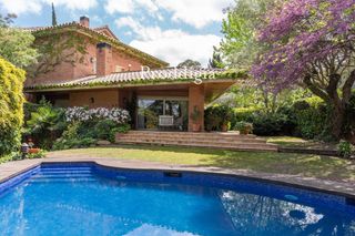 Chalet en Arxiu-Estació. Casa única en el barrio de arxius, el barrio más cotizado de san