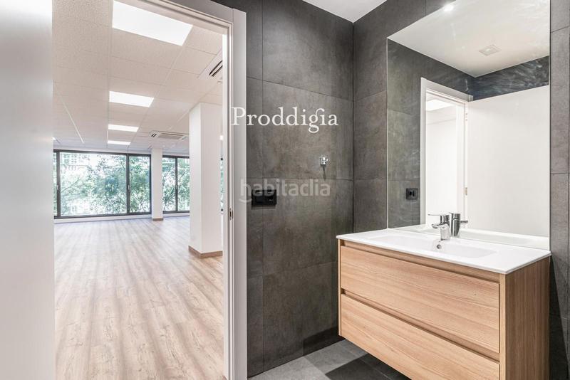 Foto 23c66227-c200-4711-b114-0f5c1ace1e1c. Lloguer oficina amb calefacció aparcament a Sant Gervasi - Galvany Barcelona