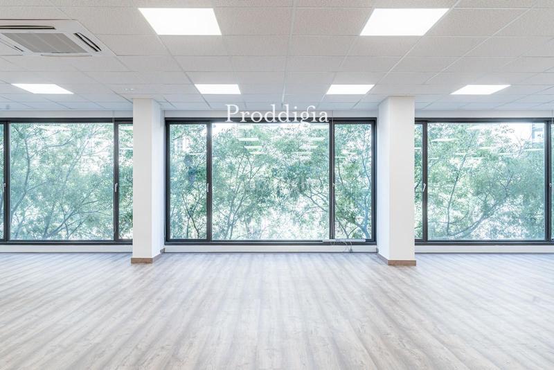 Foto 62094ae3-3e8c-45f5-8177-99d75255618b. Rent office space with heating parking in Sant Gervasi - Galvany Barcelona