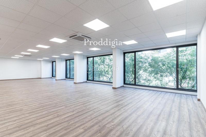 Foto 70ee8991-5c6b-4ae9-a70b-203335e61969. Rent office space with heating parking in Sant Gervasi - Galvany Barcelona