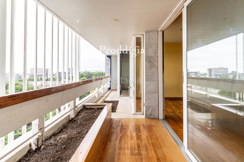 Foto 0ff22d7b-0108-4525-b678-5dbf0fee9374. Piso impresionante piso alto en Pedralbes con piscina y vistas al mar en Barcelona