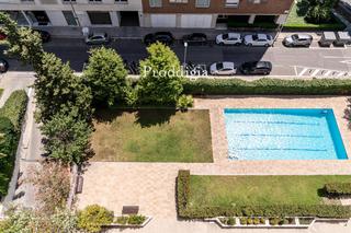 Pis  Avenida pedralbes. Impresionante piso alto en pedralbes con piscina y vistas al mar