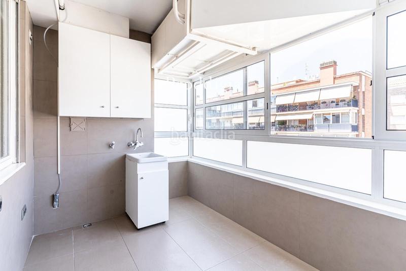 Foto 462b7789-58e2-47f5-bd3c-01ac27c1b3a2. Piso impresionante piso alto en Pedralbes con piscina y vistas al mar en Barcelona