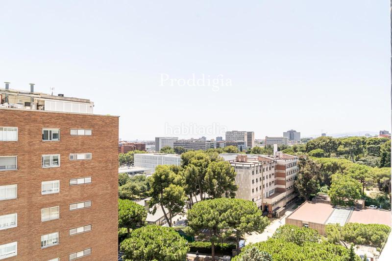 Foto acfc4f91-c644-4ba4-90da-d3fab9593e8b. Piso impresionante piso alto en Pedralbes con piscina y vistas al mar en Barcelona