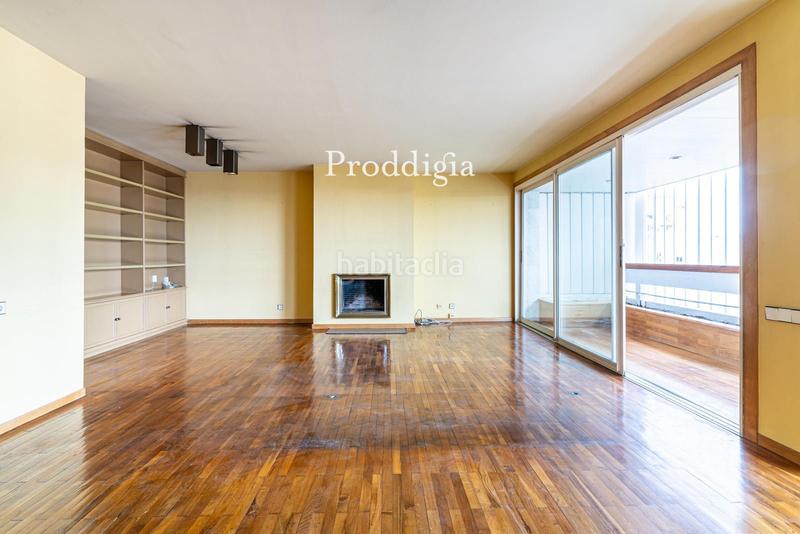Foto d749900e-6012-459e-ba27-bba16cd720ec. Piso impresionante piso alto en Pedralbes con piscina y vistas al mar en Barcelona