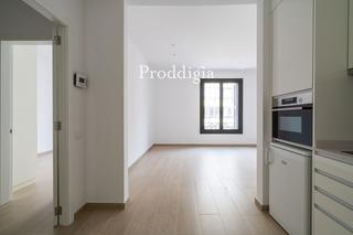 Alquiler Piso en Putget - Farró. Apartamento  en balmes con general mitre. contrato temporal.