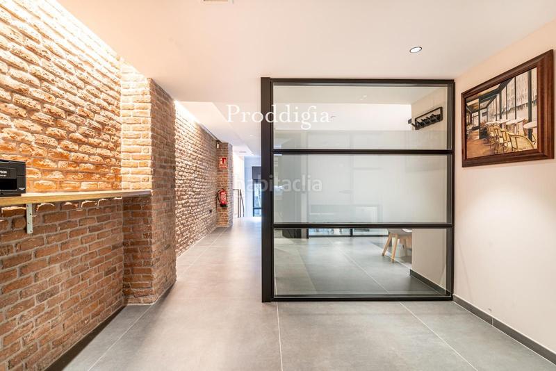 Foto caac2f47-1350-4698-8c08-1ab6c3d91313. Lloguer local comercial a Dreta de l´Eixample Barcelona