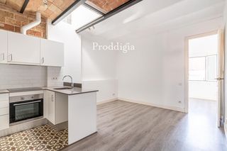�tic  Floridablanca. Exclusivo �tico reformado en sant antoni con terraza