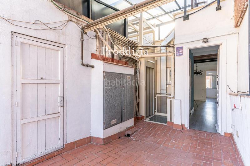 Foto 26899519-a9f3-4f05-8e35-276ab7d67a66. Ático exclusivo ático reformado en Sant Antoni con terraza en Barcelona