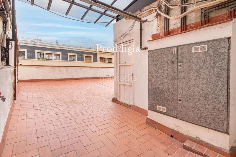 Foto 4f5cab73-7127-4cad-b0c8-e9f83a074245. Ático exclusivo ático reformado en Sant Antoni con terraza en Barcelona
