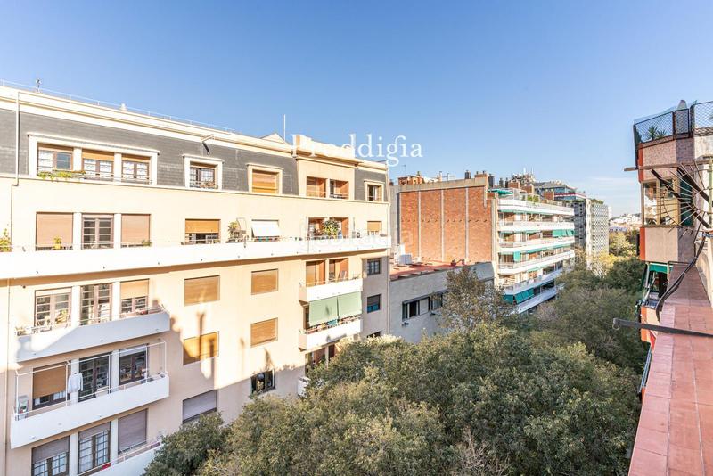 Foto 7b3da2dd-35c2-44f4-a57e-acac23f74e5c. Ático exclusivo ático reformado en Sant Antoni con terraza en Barcelona
