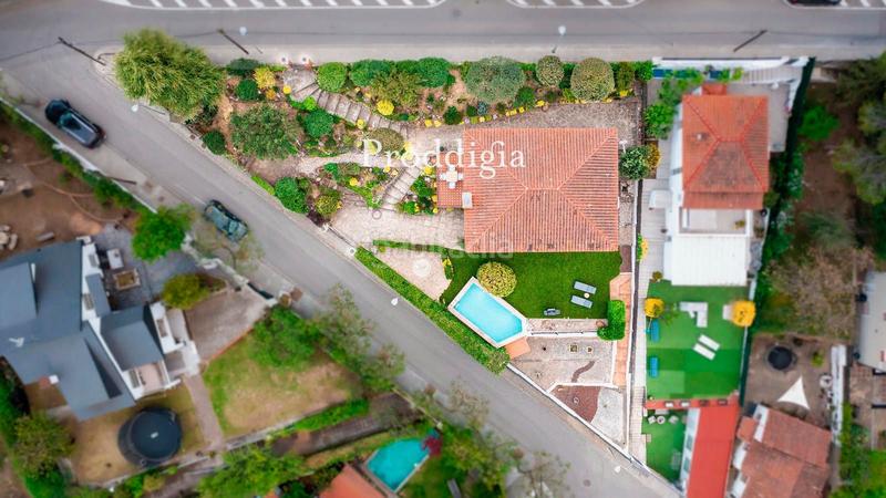 Foto 4c9b1798-5183-4cfa-8ae0-61aded263679. Affitto chalet con riscaldamento parcheggio piscina in Sant Cugat del Vallès