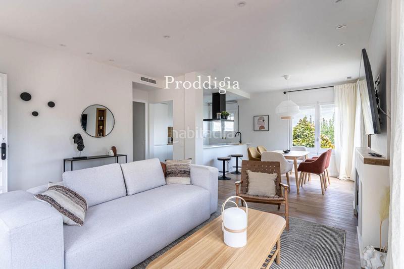 Foto 9bf7033b-5383-4993-8c4f-42ba97f013ca. Location chalet avec chauffage parking piscine dans Sant Cugat del Vallès