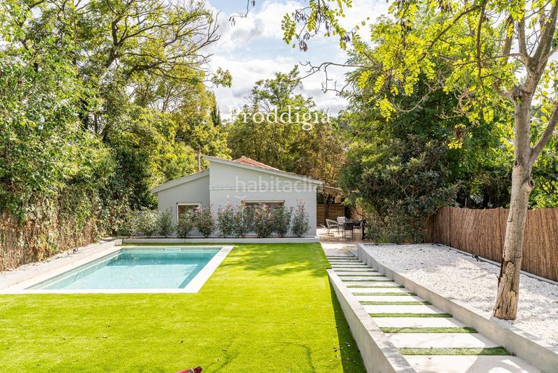 Foto b52e87c9-86a2-4b47-8203-b0f05bf868be. Lloguer xalet amb aparcament piscina a Mira-sol Sant Cugat del Vallès