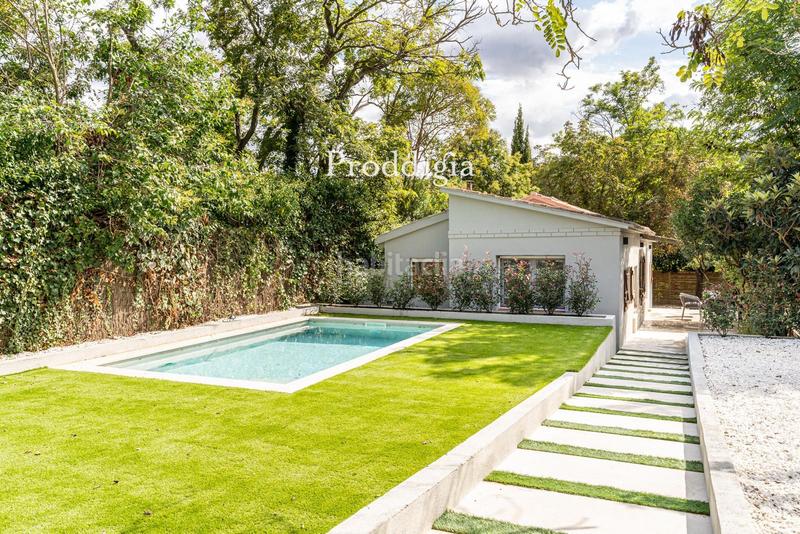 Foto dd505f96-4dc2-4129-8e10-d87968713ec6. Lloguer xalet amb aparcament piscina a Mira-sol Sant Cugat del Vallès