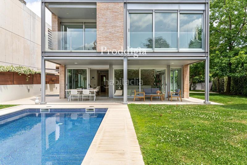 Foto 48406c6e-6b56-421e-b1b5-31cdbb9ce4cb. Chalet with heating parking pool in Arxiu Sant Cugat del Vallès