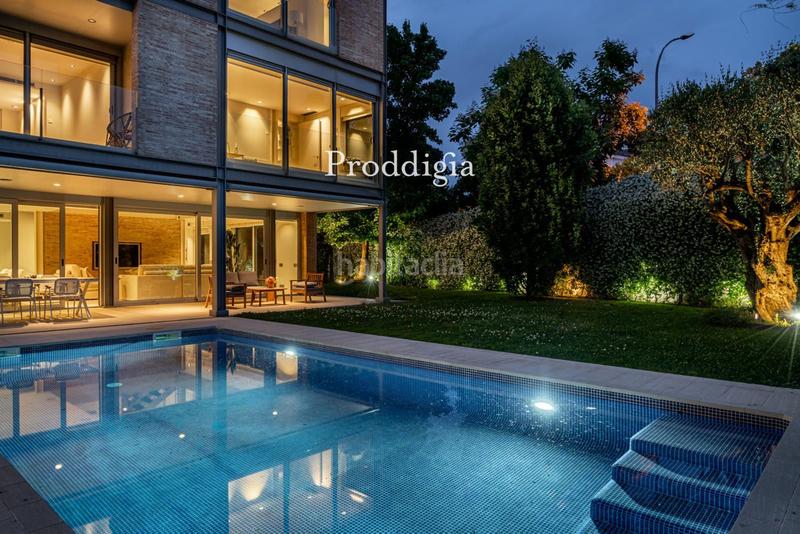 Foto efce188d-a82d-412a-9579-d9c915427c2c. Chalet with heating parking pool in Arxiu Sant Cugat del Vallès