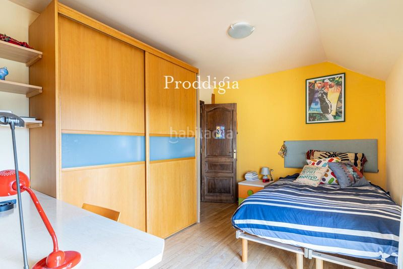 Foto 5c2dff82-b146-44d2-b988-27606dbea2ed. Dúplex amb calefacció aparcament a Parc Central Sant Cugat del Vallès