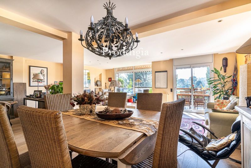 Foto 5f56dde4-3b98-46d5-9784-d27fbe9250bd. Dúplex amb calefacció aparcament a Parc Central Sant Cugat del Vallès