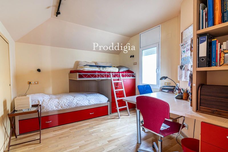 Foto 9ae50bd5-ad49-4502-a59d-3fb637c23053. Dúplex amb calefacció aparcament a Parc Central Sant Cugat del Vallès