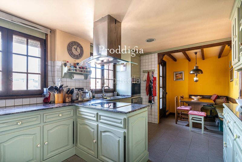 Foto b26271ef-4d7c-4dd8-88d7-89bb6ff88090. Dúplex amb calefacció aparcament a Parc Central Sant Cugat del Vallès