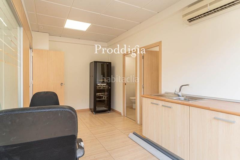 Foto f31bb6ba-35b6-4d6f-a7b3-bf1d5de59238. Rent office space in Barri de les Corts Barcelona