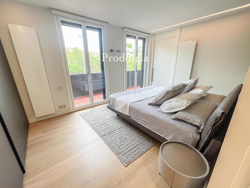 Foto 4c8a72e4-7f70-4c28-b40c-007fbe88c7e3. Xalet amb calefacció aparcament piscina a Torrent Ballester Viladecans