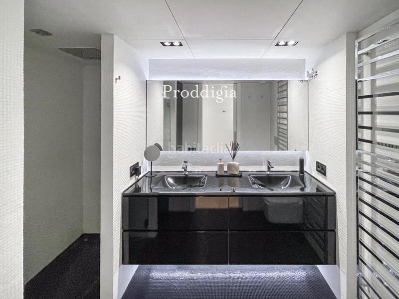 Foto 52b60b69-0060-40b3-b974-9c49a2d31a66. Xalet amb calefacció aparcament piscina a Torrent Ballester Viladecans