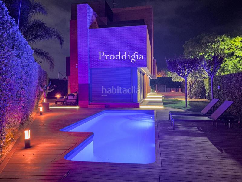 Foto a98be3ac-c02a-442d-96ee-ab8d6804cc98. Xalet amb calefacció aparcament piscina a Torrent Ballester Viladecans