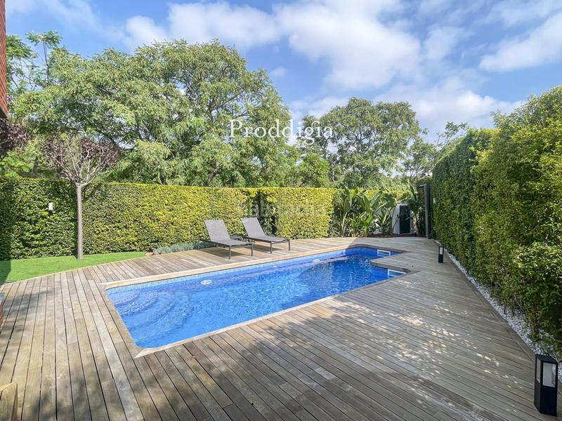 Foto c82645e9-f763-4ca6-aba1-bb07be7297d7. Xalet amb calefacció aparcament piscina a Torrent Ballester Viladecans