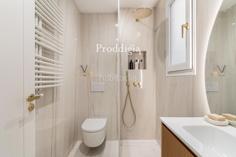 Piso vivienda reformada a estrenar con piscina en sant gervasi galvany en Barcelona - Imagen 25