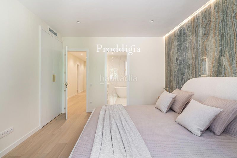 Piso vivienda reformada a estrenar con piscina en sant gervasi galvany en Barcelona - Imagen 24