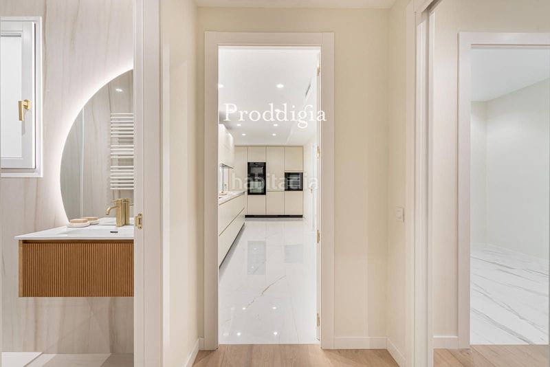 Piso vivienda reformada a estrenar con piscina en sant gervasi galvany en Barcelona - Imagen 27