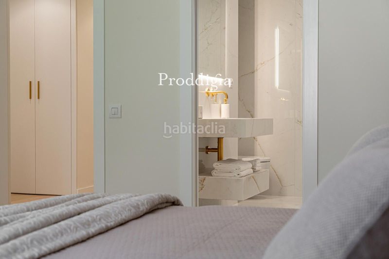 Piso vivienda reformada a estrenar con piscina en sant gervasi galvany en Barcelona - Imagen 44