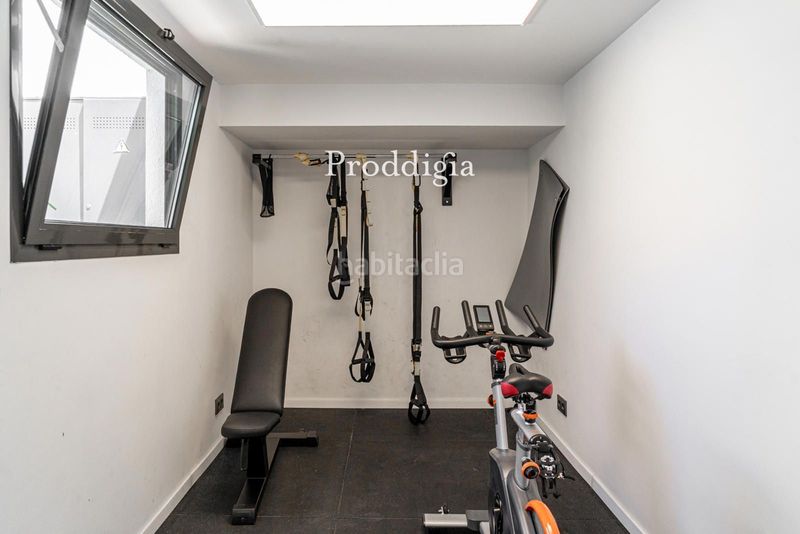 Piso vivienda reformada a estrenar con piscina en sant gervasi galvany en Barcelona - Imagen 61