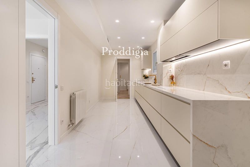 Piso vivienda reformada a estrenar con piscina en sant gervasi galvany en Barcelona - Imagen 16