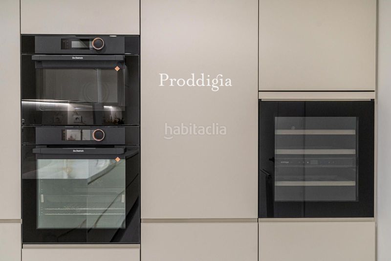 Piso vivienda reformada a estrenar con piscina en sant gervasi galvany en Barcelona - Imagen 55